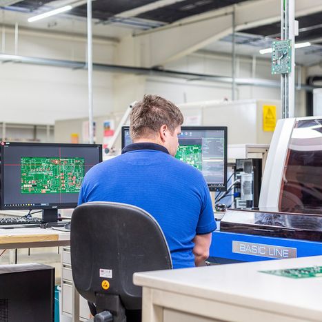 Leistungen der TSE Test- & Spezifische Elektronik Dresden GmbH in Ottendorf-Okrilla